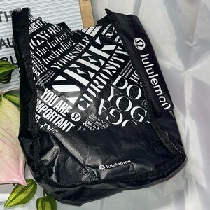 Lululemon Small Tote Bag Retail Gift Wrap Black